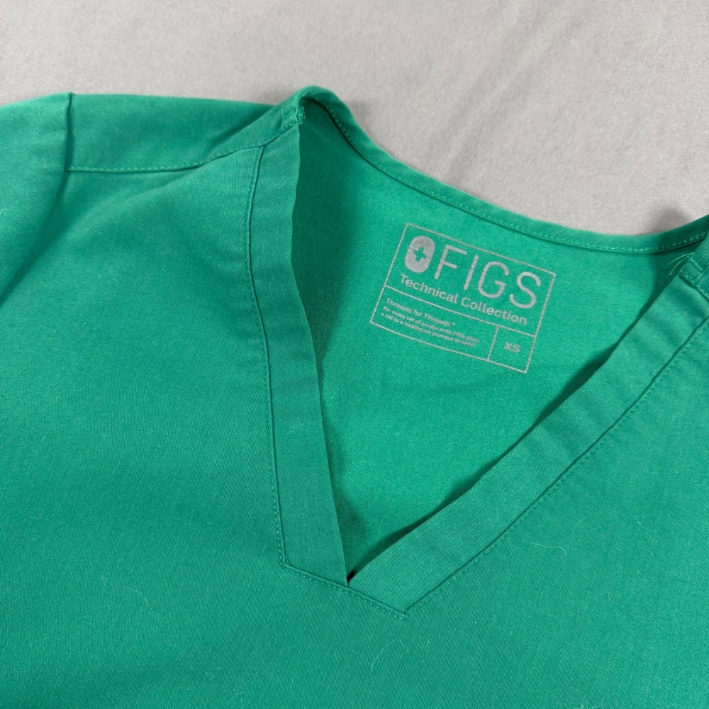 FIGS Casma Scrub Top Green V-Neck Technical‎ Collection XS FW1100